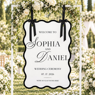 Wavy Wedding Welcome Sign, Black and White Welcome Sign, Modern Scalloped Wedding Sign, Custom Wedding Name Sign, Weddin