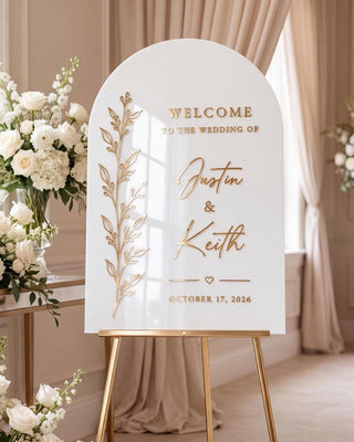 White Arch Wedding Welcome Sign, 3D Raised Mirror Acrylic Names